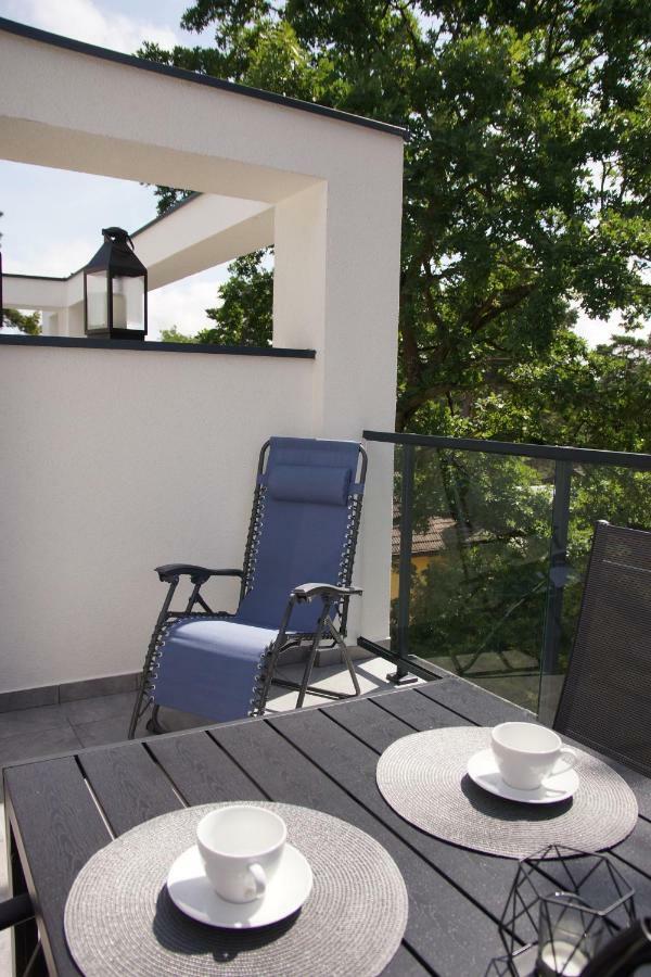 Apartament Grunwaldzka 105 Z Tarasem 5O M Do Plazy Pobierowo Luaran gambar